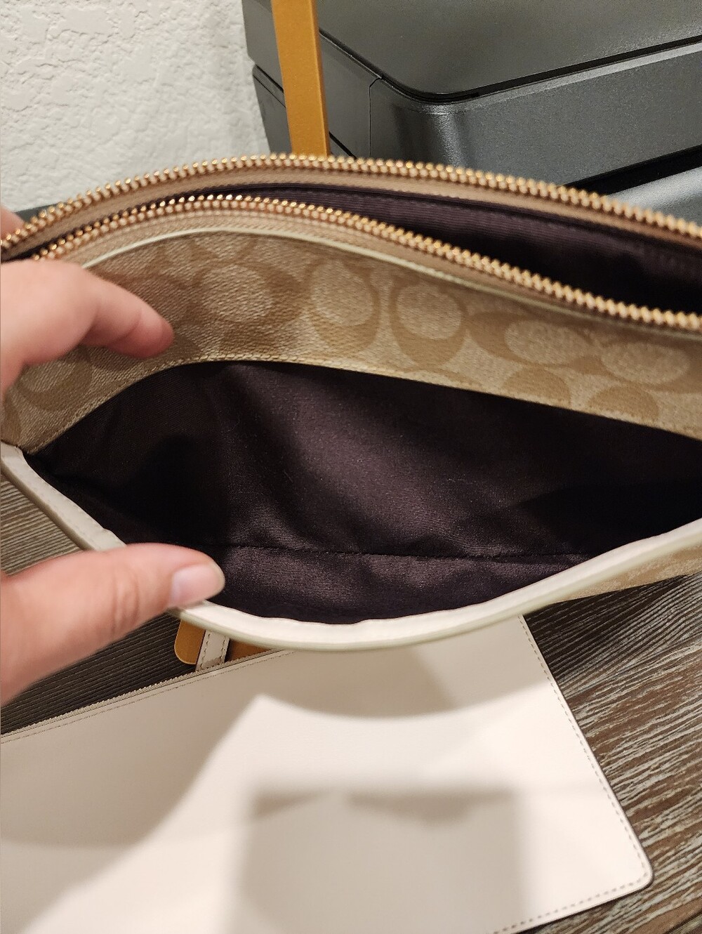 Coach Signature Tan Crossbody Bag with White Trim - Picture 4 of 16